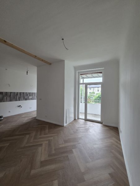 Modernisierte 2,5-Zimmer-Altbau-Wohnung in Wuppertal-Barmen mit Südbalkon